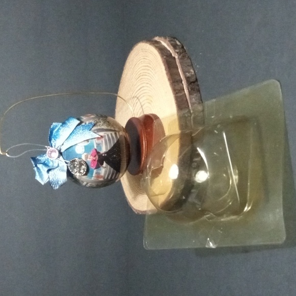 Barbie Ornament 1993 - Picture 4 of 6